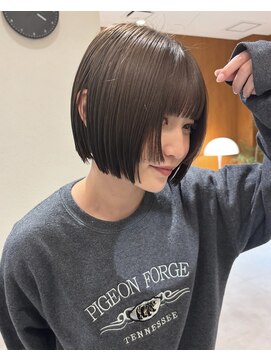 ヤイエ 青山店(yiye) 大人ボブ大人ショートボブ切りっぱなしボブ前髪あり前下がりボブ