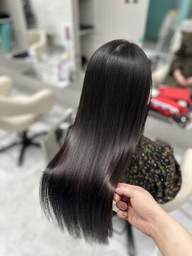 リーホリエ(Lee Horie) 【Gyo】まるで元からストレート！