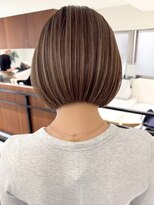 表参道ボブ白髪ぼかしハイライトショートボブカット30代40代