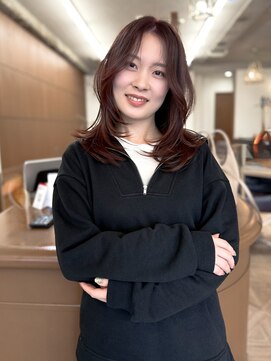 Idk ミディアムレイヤーカット/レッドカラー