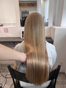 カラ ヘアーサロン(Kala Hair Salon) ミルクティーベージュ