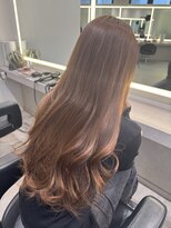 ロック(rock) レイヤー/レイヤーカット/顔まわり/顔周りカット/透明感カラー