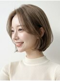 顔周りレイヤー柔らかくまとまるショートボブ 新越谷/南越谷