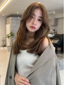 エヌ 大阪梅田店(enu)の写真/【大阪梅田駅徒歩5分】あなたの"骨格・髪質"から一番似合うスタイルをご提案♪【髪質改善/縮毛矯正/韓国】