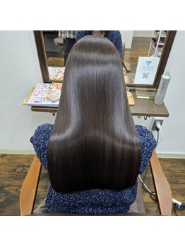 アリア(Aria)の写真/厳選トリートメントで叶える、アルカリ酸熱・酸熱による感動のうるツヤ髪体験☆