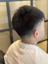 キタセンジュバーバー バイ ティーズ(KITASENJU BARBER by T's)&nbsp;ショートツーブロックスタイル