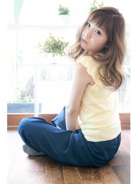 ラブレア(La Brea) 短めバングのセミロングスタイル♪くせ毛風で大人かわいい☆