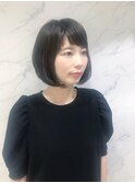 短めの前髪が可愛いトップふんわり前下がりボブ