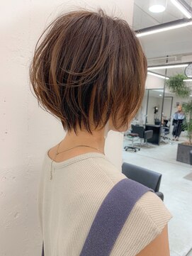 リヴ オオサカ(LIV OSAKA) 【 LIV OSAKA 】小顔に見えるワンサイドショート_8