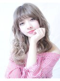 『カット+低ダメージブリーチ+ホワイトアッシュ』ロング