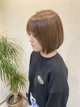 ユニコ(unico) ハイライトカラー／ボブカット