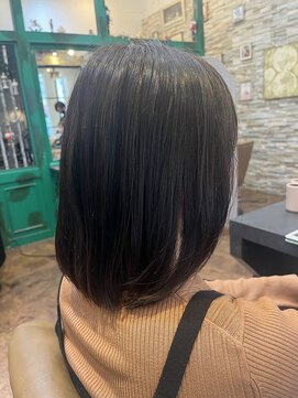 ヘアーラウンジ アンフィ 井土ヶ谷(Hair Lounge Anphi) レイヤーボブ