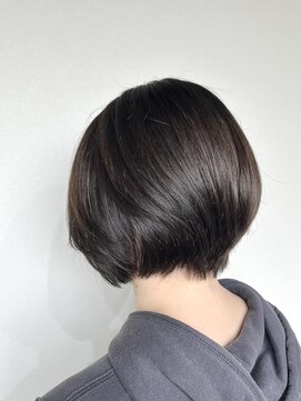 ノルン(norn) 大人ショートボブ