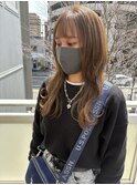 ベージュカラー×ロングウルフ