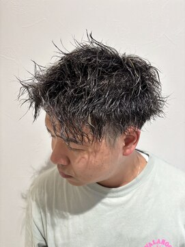 グラフ 立川(Graph.) ショートツイストメッシュブロンドメンズカット