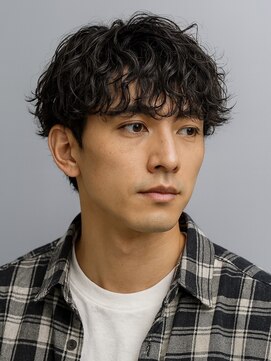 ハレ ヘアサロン(Hale hair salon) Hale刈り上げセンターパート波巻きツイストスパイラルパーマ原宿