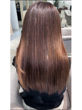 アム 表参道(am) 小顔薄めバンググレージュレイヤーロング前髪パーマ黒髪