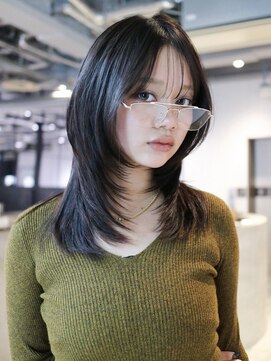 アイティーバイアルバム 下北沢店(IT by ALBUM) くびれミディ韓国ヘア顔周りレイヤーウルフカット_F1282