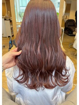 バイオレット 表参道店(Violet) ブリーチなしで作るベリーレッド/艶カラー