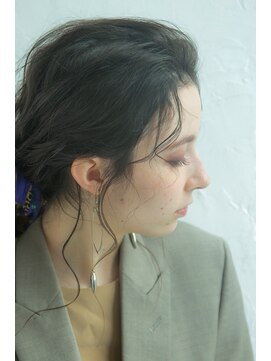 ミエル ヘア 新宿(miel hair) 【mielhair新宿】ダークカーキアッシュミデアムヘア