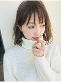 ミディアム小顔ヘア
