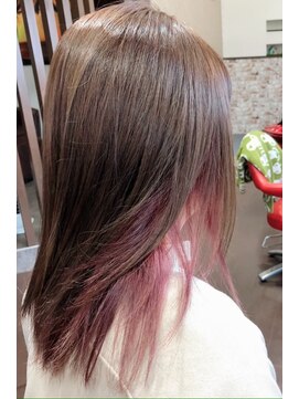 ヘアーデザイン マハロ(hair design MAHALO) ピンク×インナーカラー