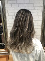 レヴィーヘアー(Revie hair) バレイヤージュカラー