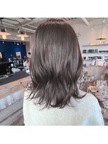 ミル(1001 mille)&nbsp;ブリーチ無しのベージュブラウンのミディアムヘア【1001mille】