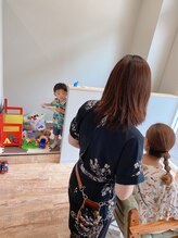 《お子様同伴OKサロン！ママもオシャレに！》ママから喜びの声多数◎お子様の側で施術が受けられるサロン