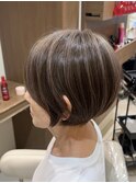 【白髪ぼかし】ハイライトショートボブ