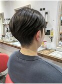 癖毛さんも纏まるサイドパートショート