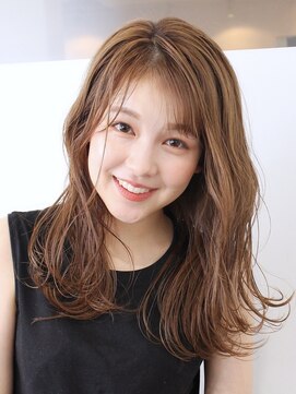 ビュートリアム 広尾(BEAUTRIUM) 広尾　恵比寿　麻布　セミロング　ウェーブ　大人ヘア