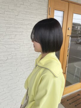 ラウレア(Laule'a) パツっと可愛いボブ