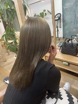 レオン(LEON) ブリーチ１回～ オリーブベージュ