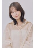 くびれミディアムレイヤーカット顔周りレイヤー垢抜けミディ
