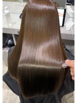 シシ 銀座(sisi) 【縮毛矯正/髪質改善/トリートメント/白髪染め/白髪ぼかし】