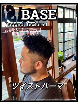 ベース(BASE) ツイストショート