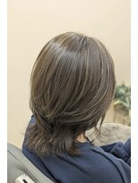 アンジュール ラナリア(1//jour LanaRia)&nbsp;自分だけの髪色に育てる《脱・白髪染めハイライト》