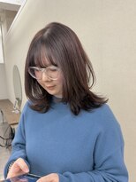 ユエ(YUE) レイヤーカット/ピンクブラウン