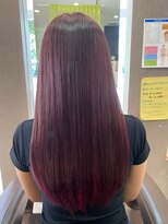 ヘアアンドリラクゼーション ジン(Jinn) インナーカラーピンク
