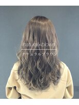 バトー(bAteAu)&nbsp;ダブルカラー、インナーカラー、ハイライト、エクステ、ブリーチ