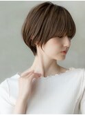 大人可愛い/ショートボブ/似合わせカット/ヌーディーカラー