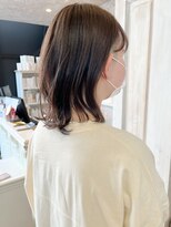 キャアリー(Caary)&nbsp;福山人気caaryフェード刈り上げスタイル外ハネミディ斜め前髪