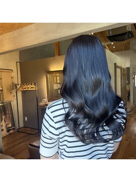 フィト(Fito) 【fito miki】暗髪でも透明感のあるブルーブラック