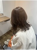 ゆるっとミディアムヘア/柔らかベージュ