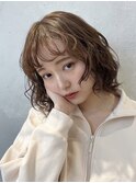 顔周りレイヤーカットグレージュカラーくびれボブベージュカラー