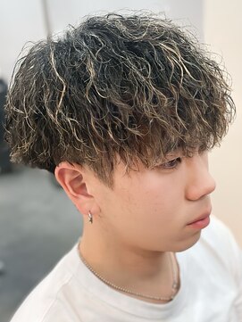 バース バイ ハピネス(BIRTH by happiness) 奈良men's縦落ちツイストスパイラルパーマメッシュパーマ