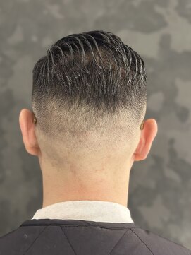 ヒロギンザ 大阪本店(HIRO GINZA) サイドパート×スキンフェード