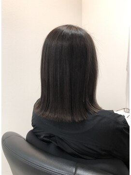 ドゥ スタイル 三国ヶ丘店(Duex Style) 大人の白髪ぼかしデザインカラー『紅掛空色』×髪質改善