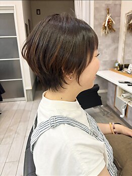 シエスタヘアー(SIESTA hair)の写真/あなたの魅力を最大限に引き出すショートスタイルはお任せ！どこから見てもきれいなフォルムで小顔効果も◎